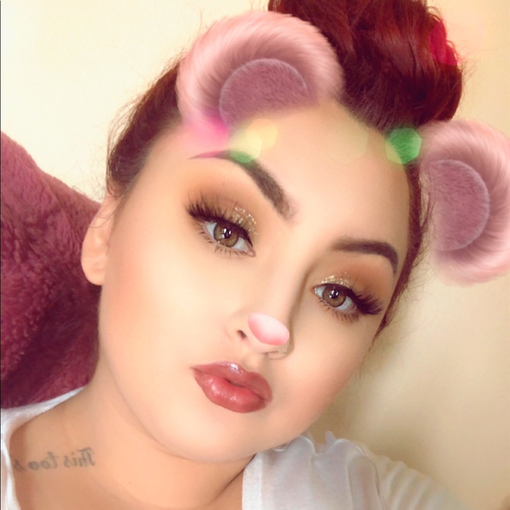 Meet your Posher, Samantha